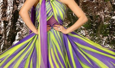 Urvashi Rautela Steals The Limelight At IWM Buzz Awards In Stunning Butterfly Dress