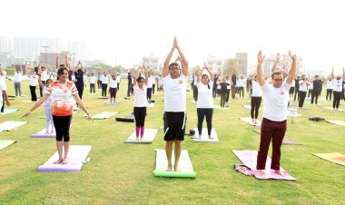DLF City Center Mall Collaborates With Edifecs & CFI For Yoga Festival At Amity University Punjab