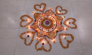 Dhanteras 2023: Worship Lord Kuber & Goddess Lakshmi For Wealth On Nov 10, Following Specific Puja Steps