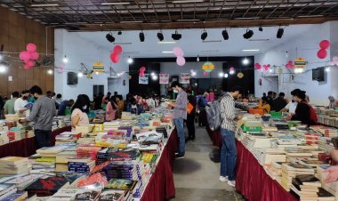 Bookchor's 'LockTheBox Reloaded' Transforms Book Shopping; Pay For A Box, Fill It At Chandigarh Event