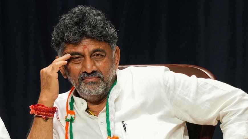 Congress Leaders Hooda And Shivakumar Touch Down In Shimla Amid Himachal Pradesh's Political Unrest