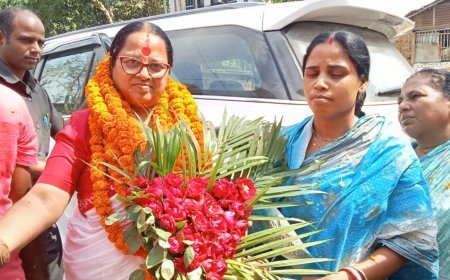 Sreerupa Mitra Chaudhury: Nirbhoy Didi Only Female Candidate From North Bengal, Stirring Dakshin Malda