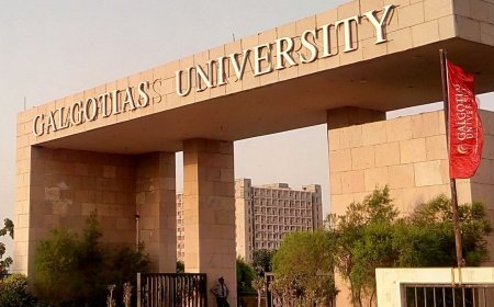Galgotias University Contoversy: Students Protest Against Congress Without Any Clear Motive
