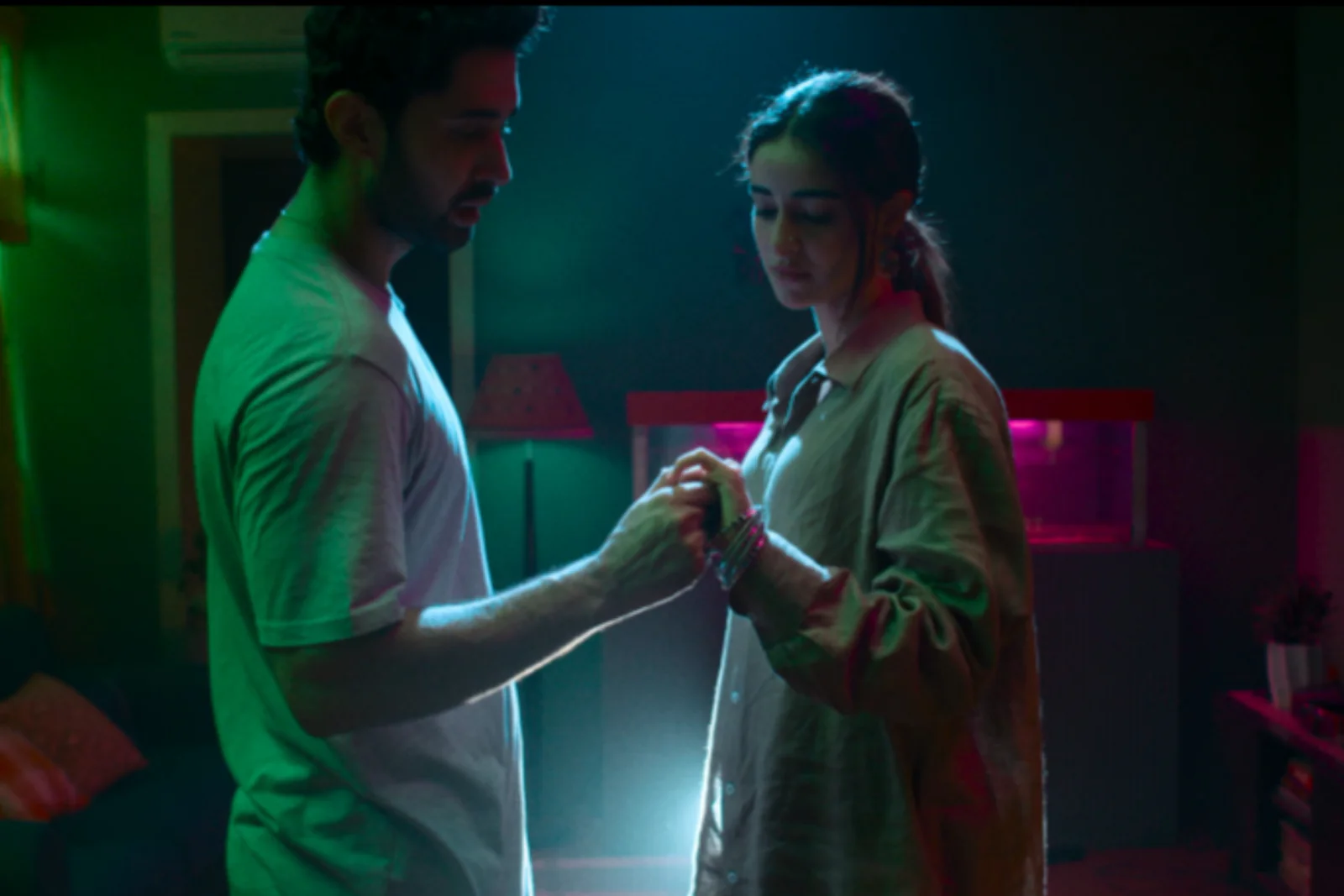 Chaand Mera Dil Trailer Review: A Heartbreaking Love Story Filled With Romance, Pain And Emotions